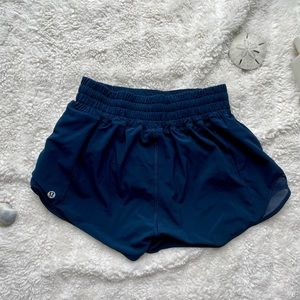 lululemon hotty hot shorts size 4